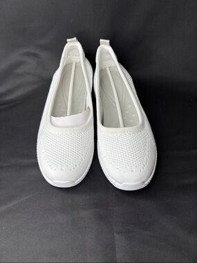 Easy Spirit Women's White Glitz 2 Slip On Walking Flats - 11 W